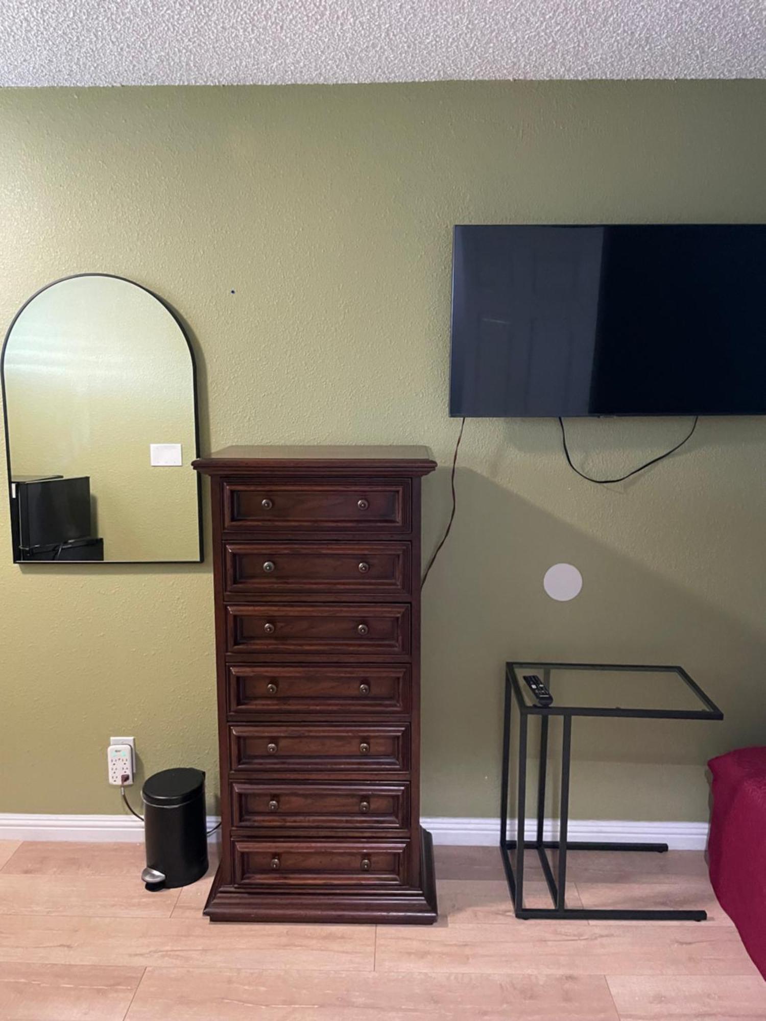 Private Room In Los Angeles With Ac, Strong Wifi, Smart Tv, Work Desk Near Sofi Stadium Exterior photo